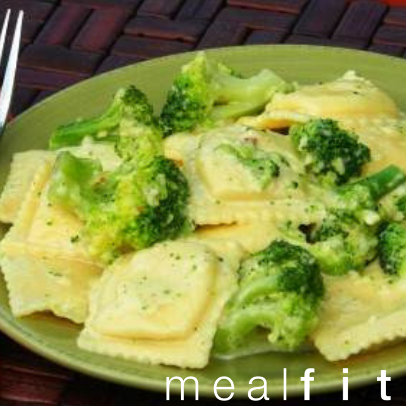 Cheese Ravioli with Broccoli Cream Sauce